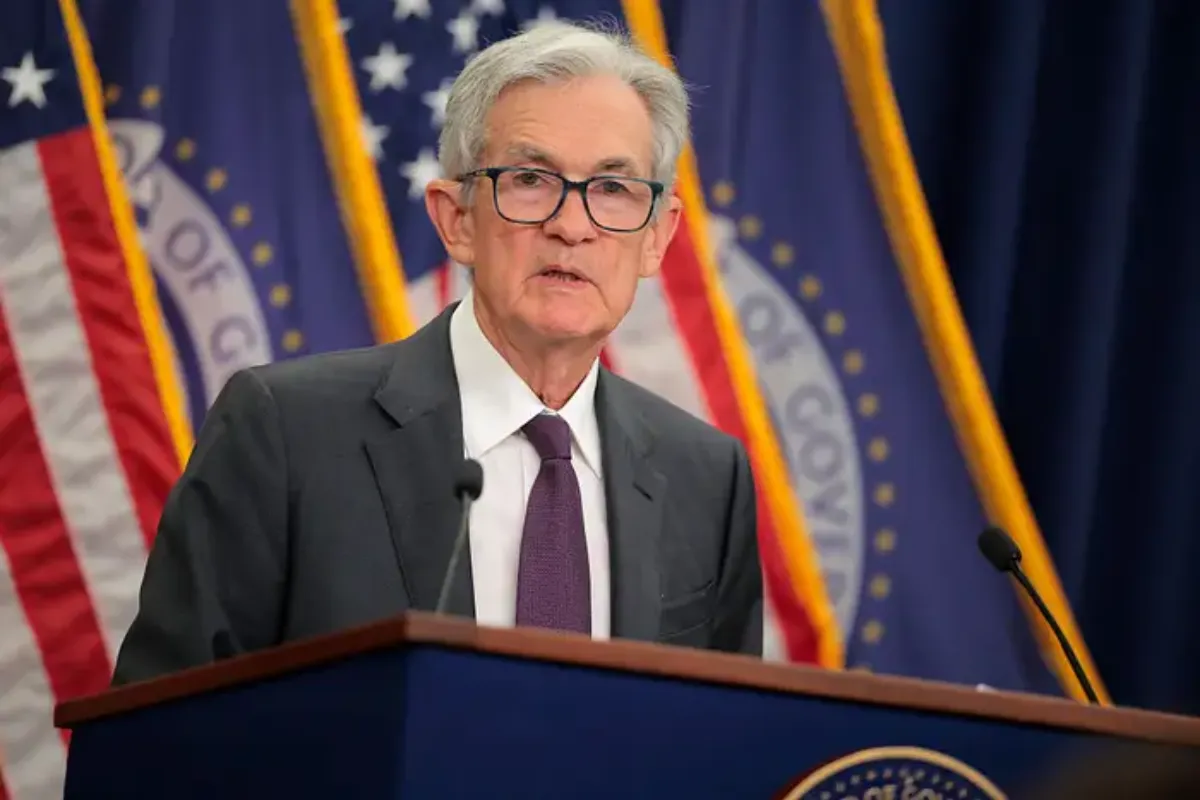 Powell Hints at Possible September Rate Cut, Calls Fed’s Position a ‘Challenging Situation’